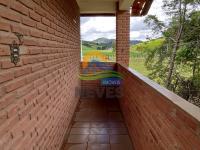 CHÁCARA À VENDA ENTRE SERRA NEGRA E LINDÓIA/SP