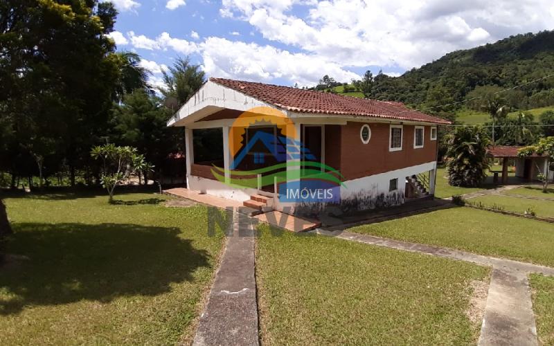 Casa perto de Serra Negra - SP
