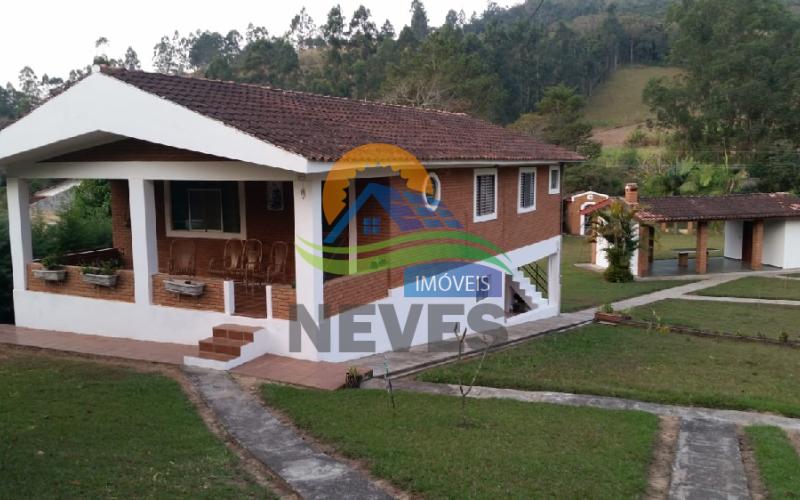 Casa perto de Serra Negra - SP