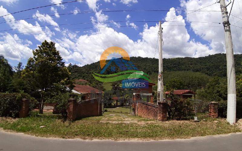 CHÁCARA À VENDA ENTRE SERRA NEGRA E LINDÓIA/SP
